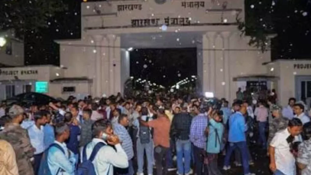 सफल अभ्यर्थी हाईकोर्ट पहुंचे