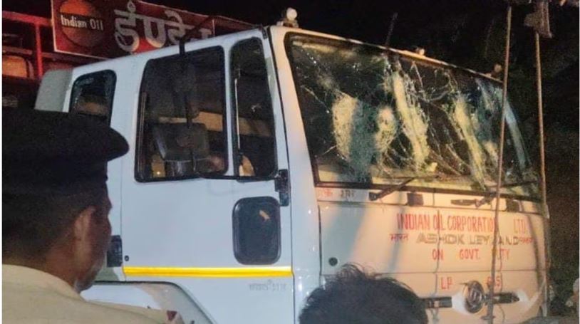 बेतिया में आर्केस्ट्रा देखने जुटी भीड़ पर चढ़ी बस