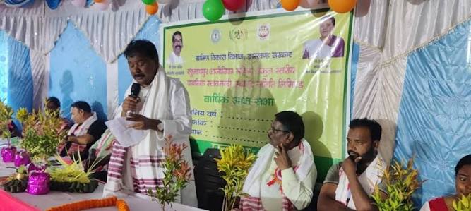 पूर्व मंत्री बंधु तिर्की शामिल हुए