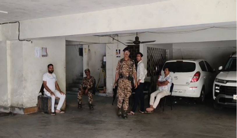  ₹734 करोड़ के फर्जी इनपुट टैक्स क्रेडिट
